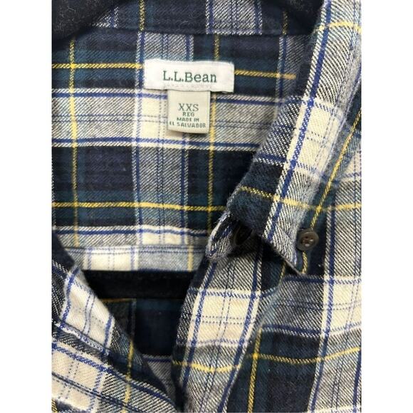 L.L. Bean Women’s Plaid Button-Down Long Sleeve Dress Shirt Size XXS - Picture 3 of 4